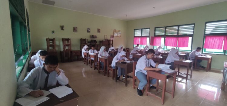 Ujian Satuan Pendidikan SMA Negeri 16 Palembang Tahun Pelajaran 2022/2023